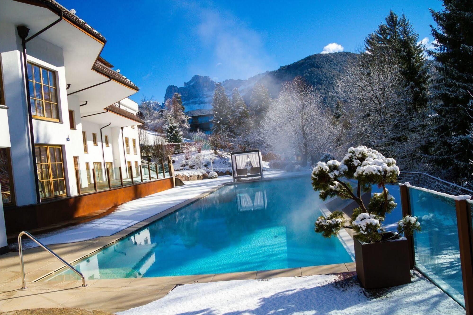 Engel Gourmet&Spa Welschnofen Buitenkant foto